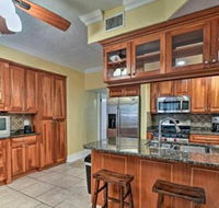 Captains Quarters Apt Less Than 1 Mile from Tampa Bay - Accommodation Dallas