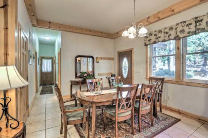 Rustic Tahoe Home With Hot Tub 12 Mi To Squaw Valley - thumb 2