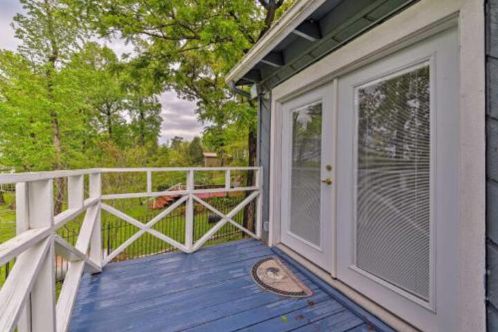 Goodrich Private Lake House W / Dock & Firepit - thumb 0