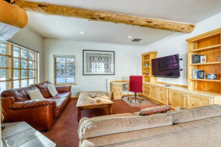 Lane Ranch Mountain Retreat - thumb 5