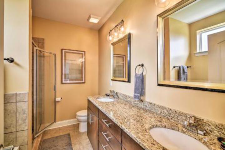 Memphis Townhome W / Rooftop Walk To Beale St. - thumb 5