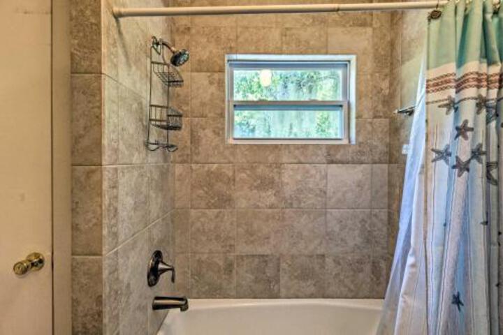 Siesta Key Casa Serena W / Private Pool + Lanai! - thumb 0