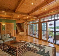 Lakefront Alton Bay Home w / Movie TheaterDock - Accommodation Dallas