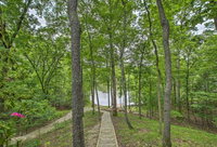 NEW Innsbrook Lakehouse w / Hot Tub Fire Pit Boats