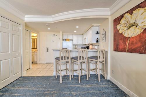 Daytona Beach Oceanfront Condo W / Amenities! - thumb 6