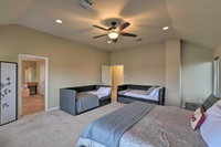 Dickinson Home w / PatioGrill Near Galveston