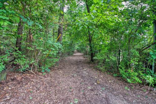 Lake Michigan Home W / Private Beach Access! - thumb 1