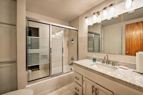 Lake Michigan Home W / Private Beach Access! - thumb 6