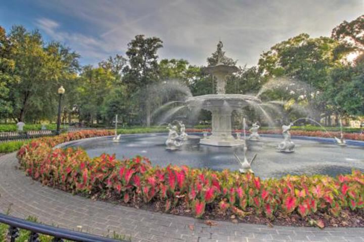Historic Savannah Home W / Outdoor Grill Patio - thumb 0