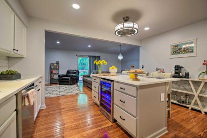 Open Concept Ann Arbor Home 2 Mi To U Of M! - thumb 1