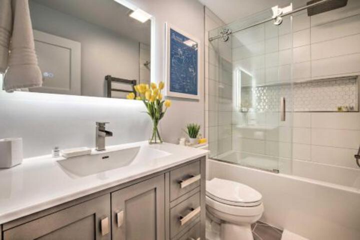 Open Concept Ann Arbor Home 2 Mi To U Of M! - thumb 5