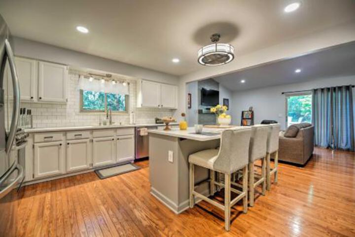 Open Concept Ann Arbor Home 2 Mi To U Of M! - thumb 2