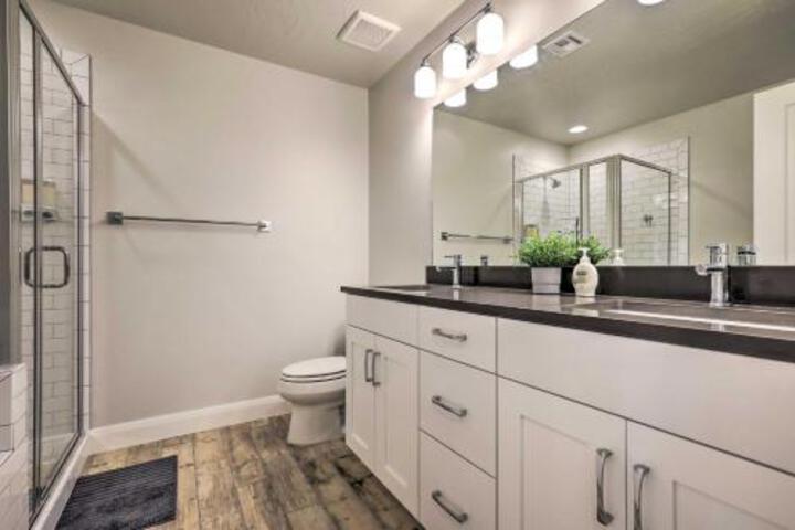 St George Area Townhome W / Patio + Pool Access - thumb 4