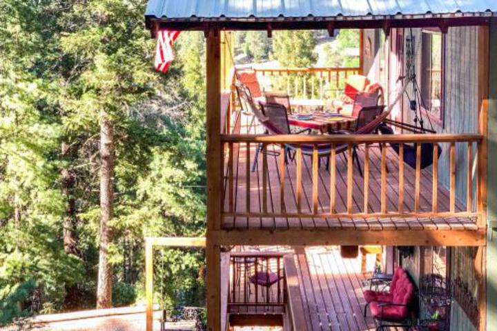 Mystic Forest Lodge With Superb Vistas & Media Room! - thumb 4