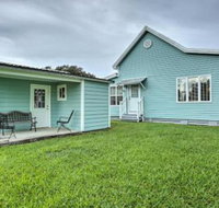 Cottage with Porch 3 Min Walk to Bay St. Louis - Accommodation Dallas