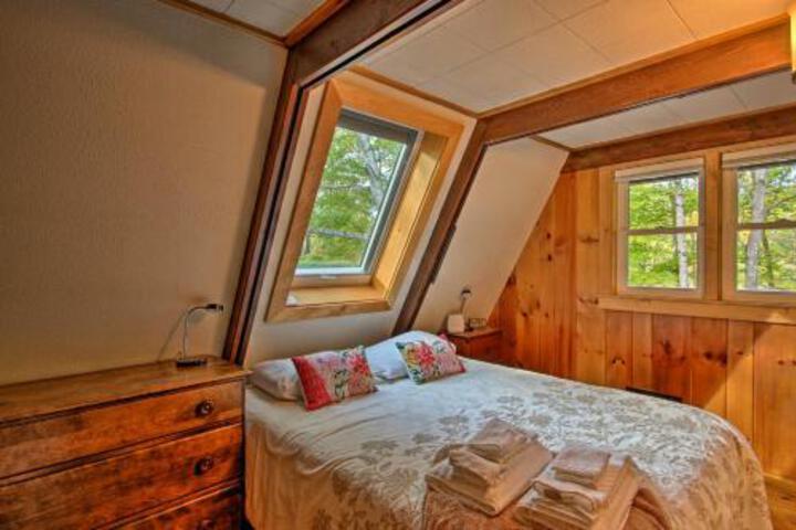 Ski Chalet On Saco With Mtn View 2Mi To Attitash - thumb 1