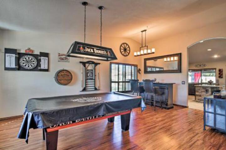 Spacious Phoenix Area Home W / Backyard Oasis! - thumb 5