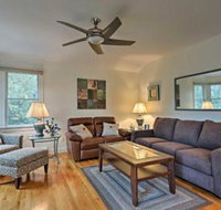 Cape Cod Apartment with Deck 2 Miles to the Beach! - Accommodation Dallas