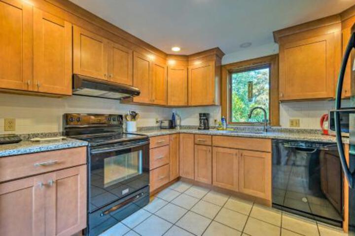 Spacious East Falmouth House W / Pool & Game Room! - thumb 1