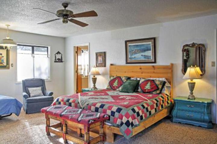 Rustic Alto Cabin With Hot Tub Deck & Fireplace! - thumb 7