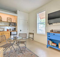 Old Town Getaway Walk to Shops Dining Bay - Accommodation Dallas