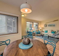 Cute Cottage with Deck Walk to Brewery  Cafe - Accommodation Dallas