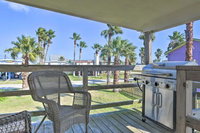 Pet Friendly Gulf Coast Haven Walk to Beach