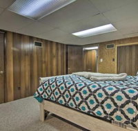 Family Beach House w / Porch Pool & Game Room - Accommodation Dallas