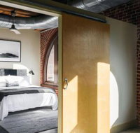 Arch Dome Dtown Large Loft with Rooftop by Zencity - Accommodation Dallas