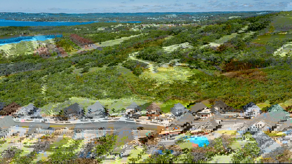 Ozarks Peak Sleeps 25 7 Bedroom Home By Redawning - thumb 2