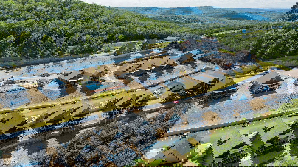 Ozarks Peak Sleeps 25 7 Bedroom Home By Redawning - thumb 0