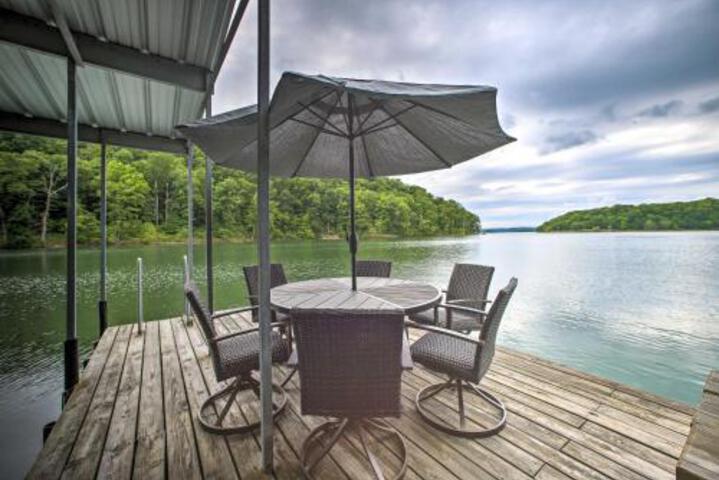 Luxe Beaver Lake Living W / Private Shoreline! - thumb 6