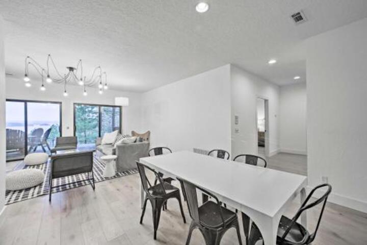 Luxe Beaver Lake Living W / Private Shoreline! - thumb 3