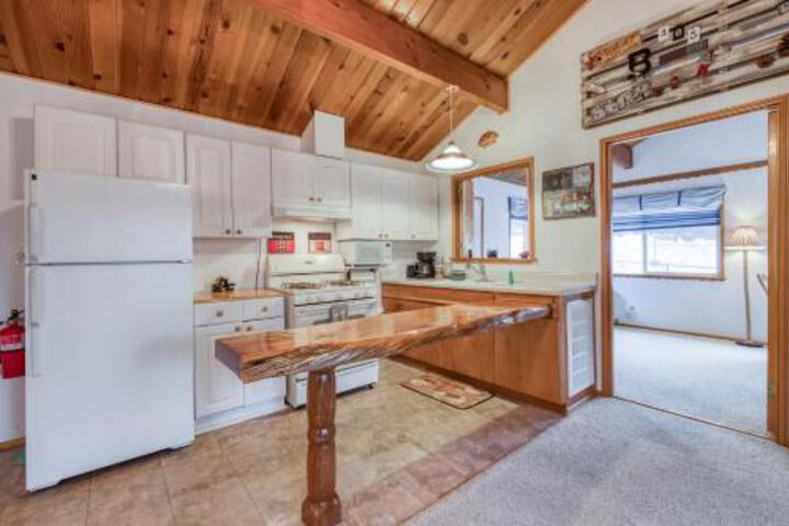 Ruby Retreat - thumb 4