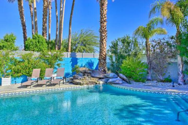 Luxe Palm Springs Oasis With Backyard Lounge - thumb 6