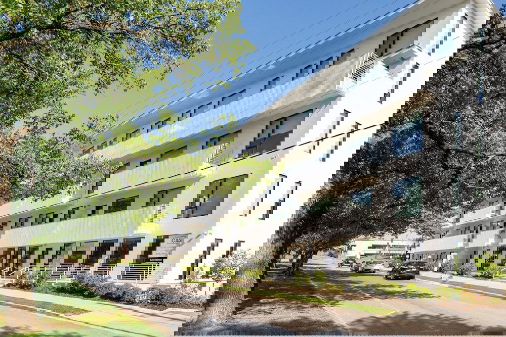 Lllume Urban Oasis Styled By Genevieve Gorder 2 Bedroom Condo - thumb 2