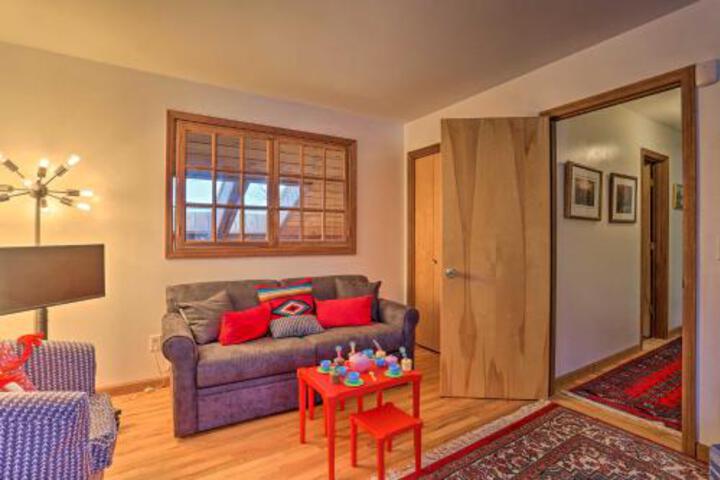 Family Home With Deck Near Minnewaska State Park - thumb 3