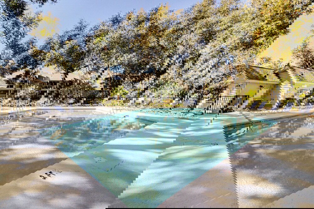 New Listing! Updated All Suite Tennis Pool 3 Bedroom Condo - thumb 1