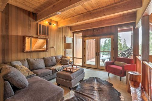 Tahoe Cabin W / Hot Tub Near Squaw & Alpine! - thumb 3