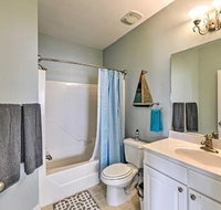 Surf City Condo w / Pool 2 Mi to the Coast - Accommodation Dallas