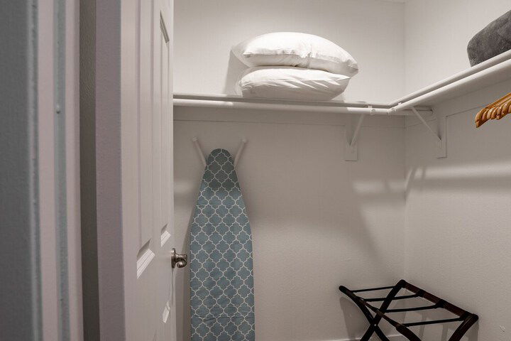 WanderJaunt Mission Valley East Apts - thumb 7