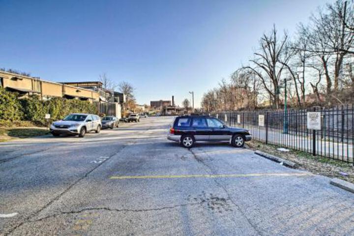 Fayetteville Escape Steps To Dickson Street - thumb 3