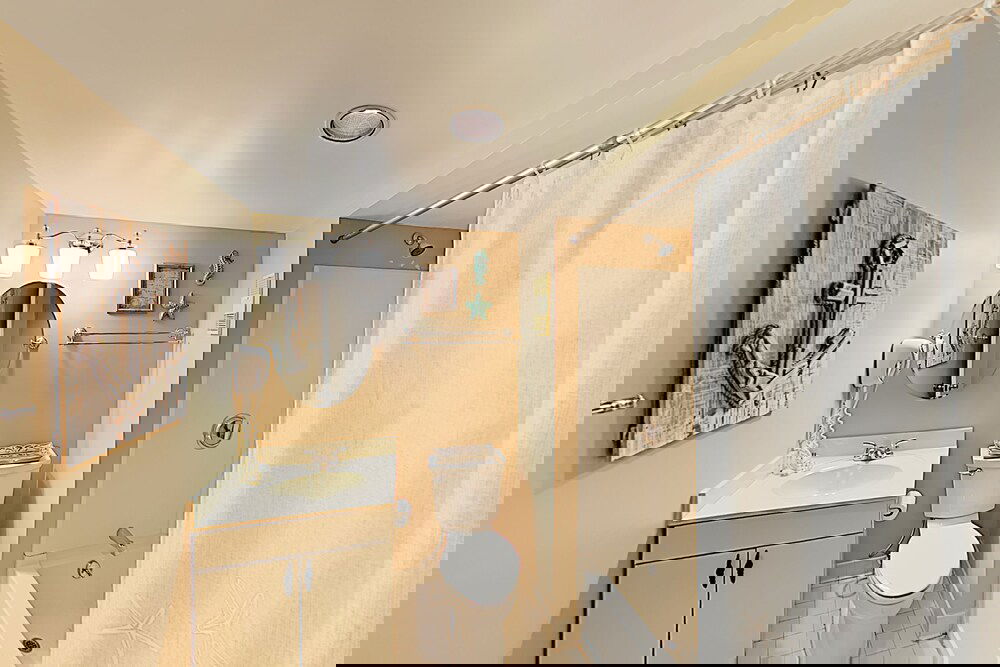 New Listing! Oceanfront Escape W / Pool Epic Views 3 Bedroom Condo - thumb 4