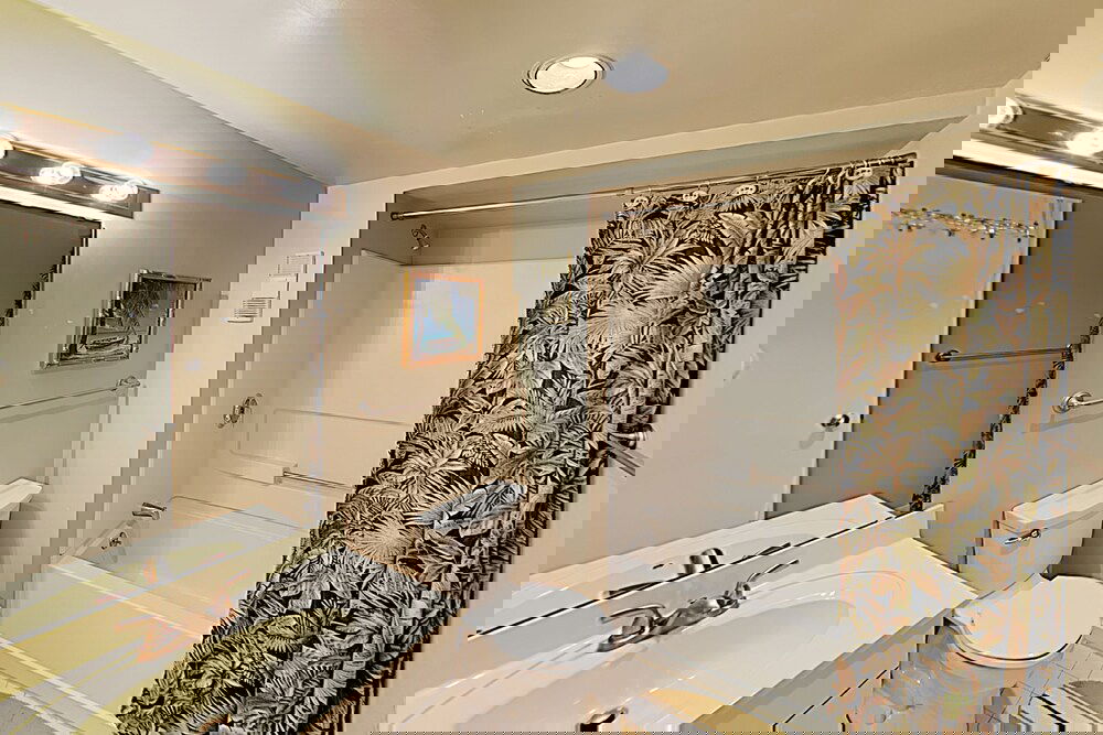 New Listing! Oceanfront Escape W / Pool Epic Views 3 Bedroom Condo - thumb 5