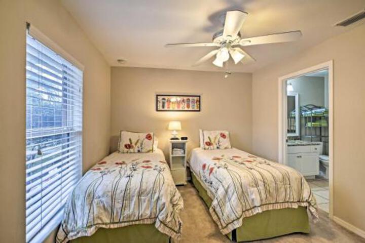 Family Home Less Than 10 Mi To Downtown Cape Coral! - thumb 3