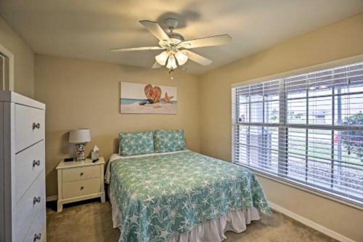 Family Home Less Than 10 Mi To Downtown Cape Coral! - thumb 0