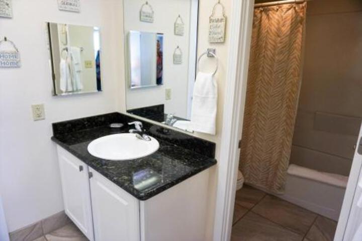 405E Regency Towers - thumb 1