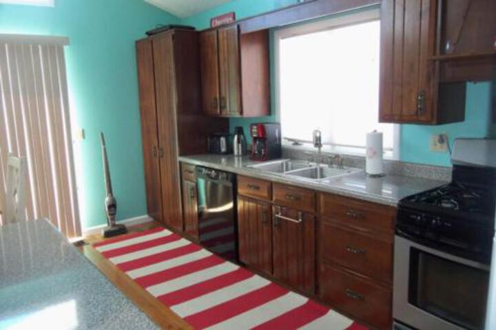 Cherry Fish North - thumb 2