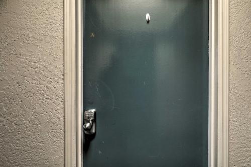 Rte 66 Retreat 1Mi To Gateway To Grand Canyon - thumb 6