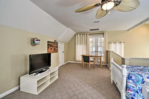 Mobjack Bay Beach House W / Waterfront Views! - thumb 0